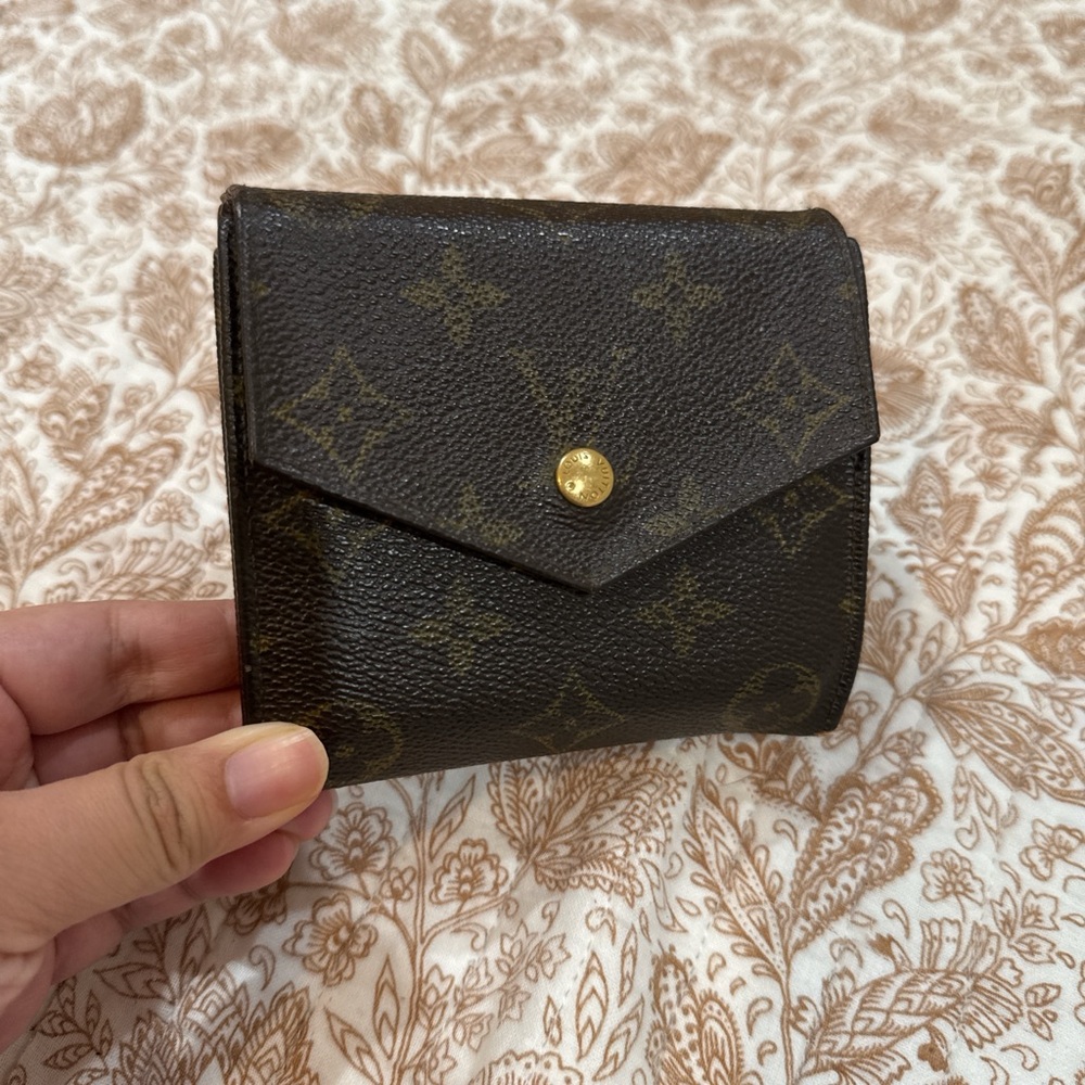 SOLD Vintage Louis Vuitton Monogram Bifold Wallet